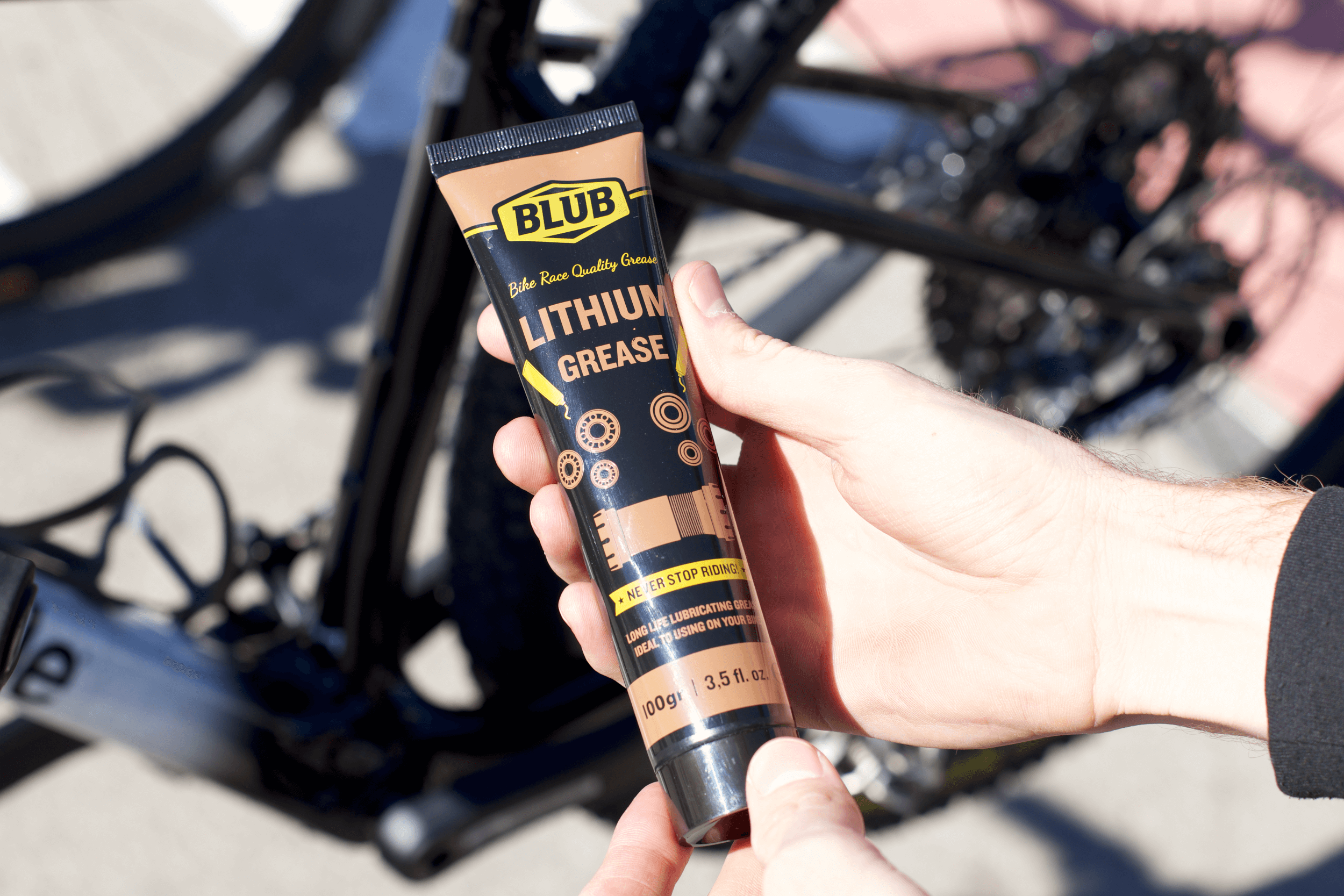 Lithium Grease – Foto Ambiental 1 copy plastické mazivo blub na bycikel